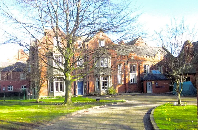 Lincoln Bishop University Campus