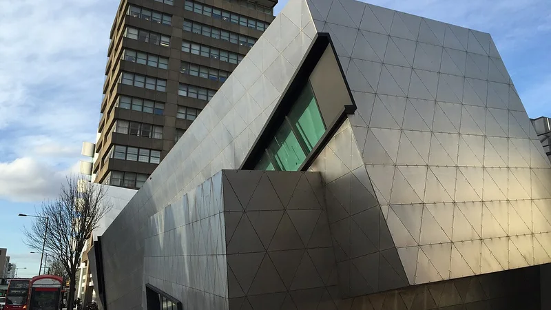 (MALVERN INTERNATIONAL) London Metropolitan International Study Centre Campus