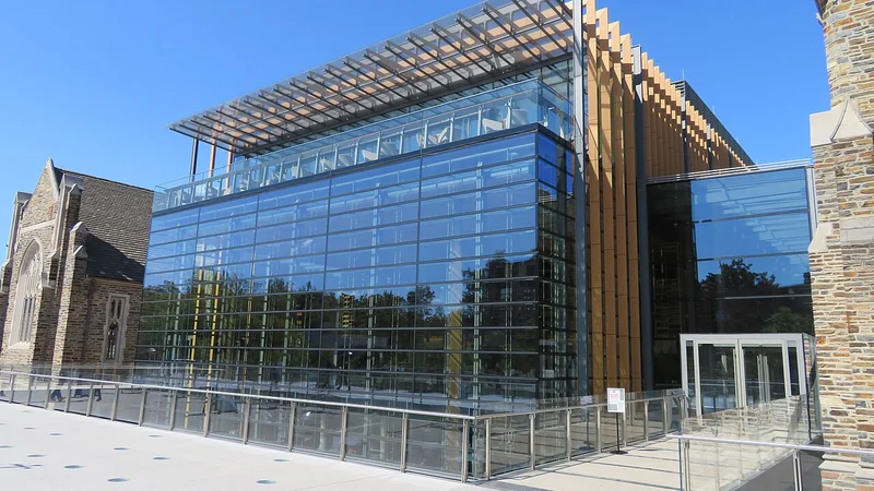 (STUDY GROUP) Durham University International Study Centre Campus