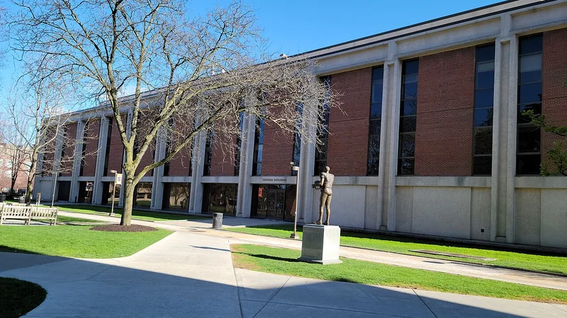 University of New Campus